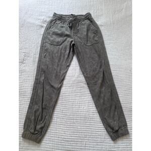 Athleta Farallon Joggers sz 0 camo excellent condition